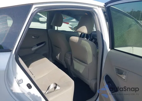 2013 Toyota Prius Three from USA, damaged, VIN JTDKN3DU1D5695574